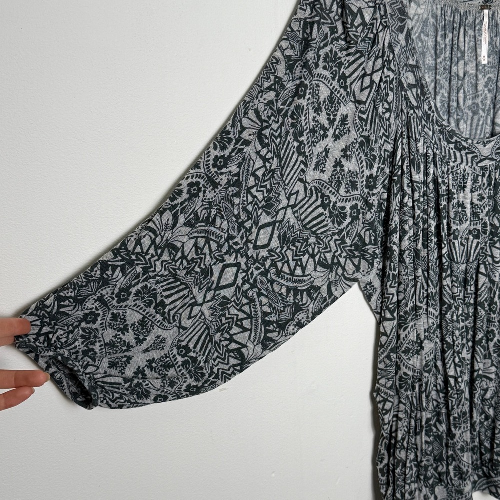 Free People Blouse Tribal Print Grey Sleeve Women M 3/4 sleeve - Picture 4 of 8